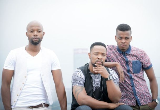 image source: http://www.sundayworld.co.za/incoming/2014/12/11/ayeye.jpg/RESIZED/Big/ayeye.jpg